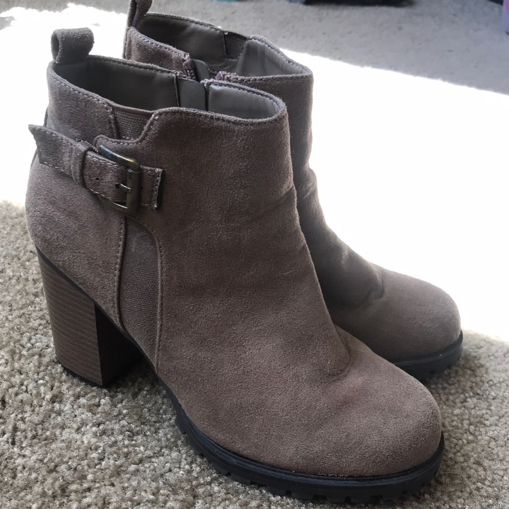 Healed brown booties size 8